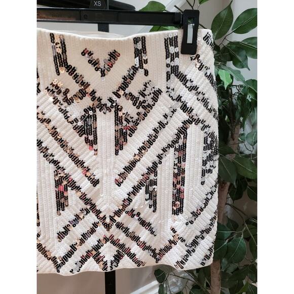 Express Women's White Sequin Lined 100% Polyester Straight & Pencil Skirt PS - Picture 4 of 9